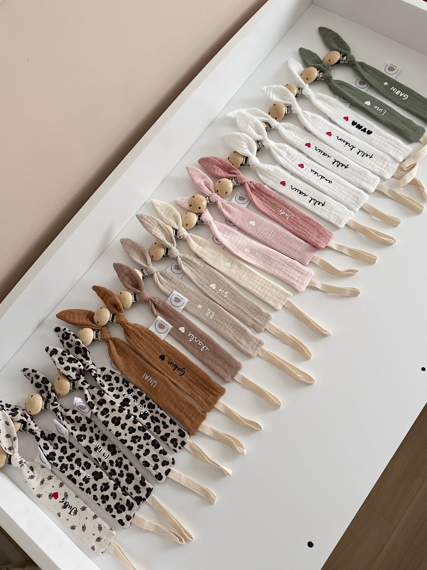 Les attaches-tétine ♡