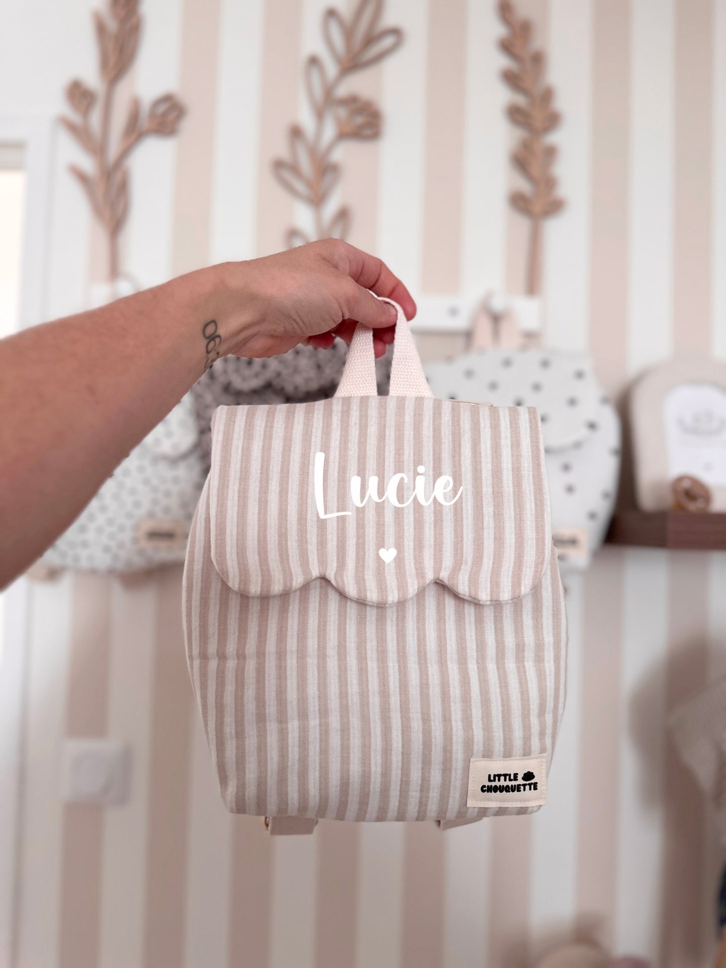Sac à dos bébé personnalisable - Rayures sable