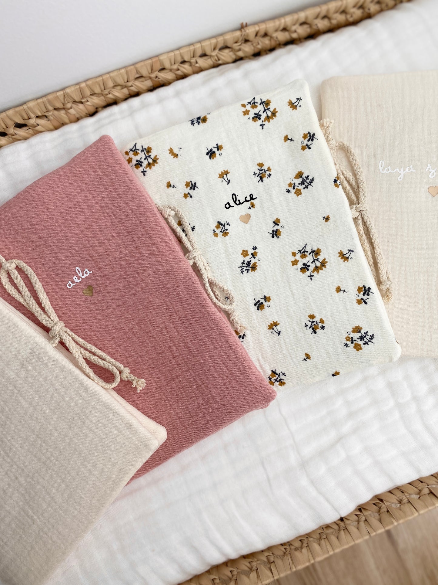 Protège carnet de santé - Rose Marsala