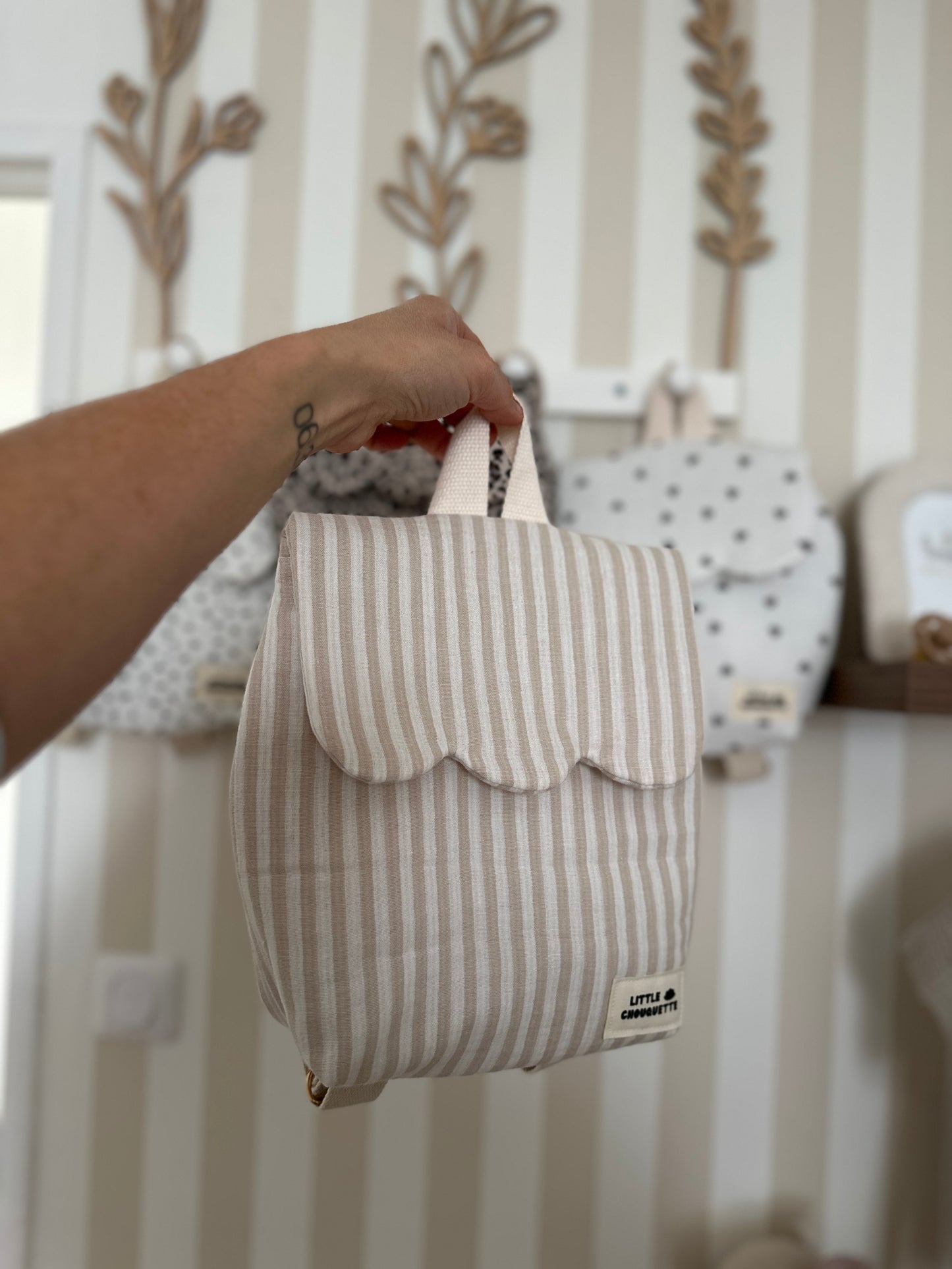 Sac à dos bébé personnalisable - Rayures sable