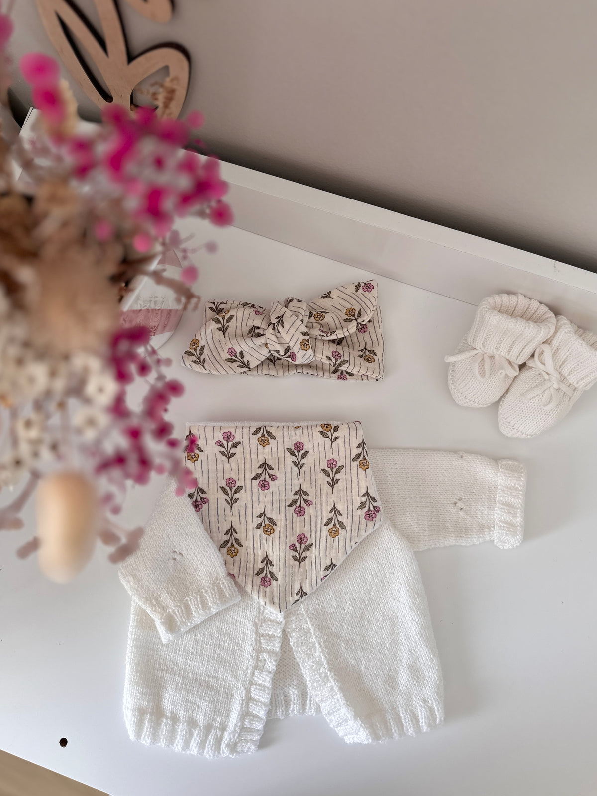Bavoir bandana - fleurs indiennes