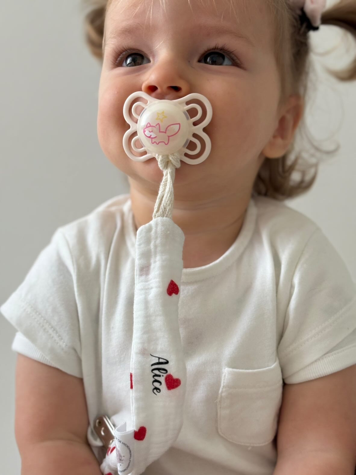 Attache tétine personnalisé - Coeurs