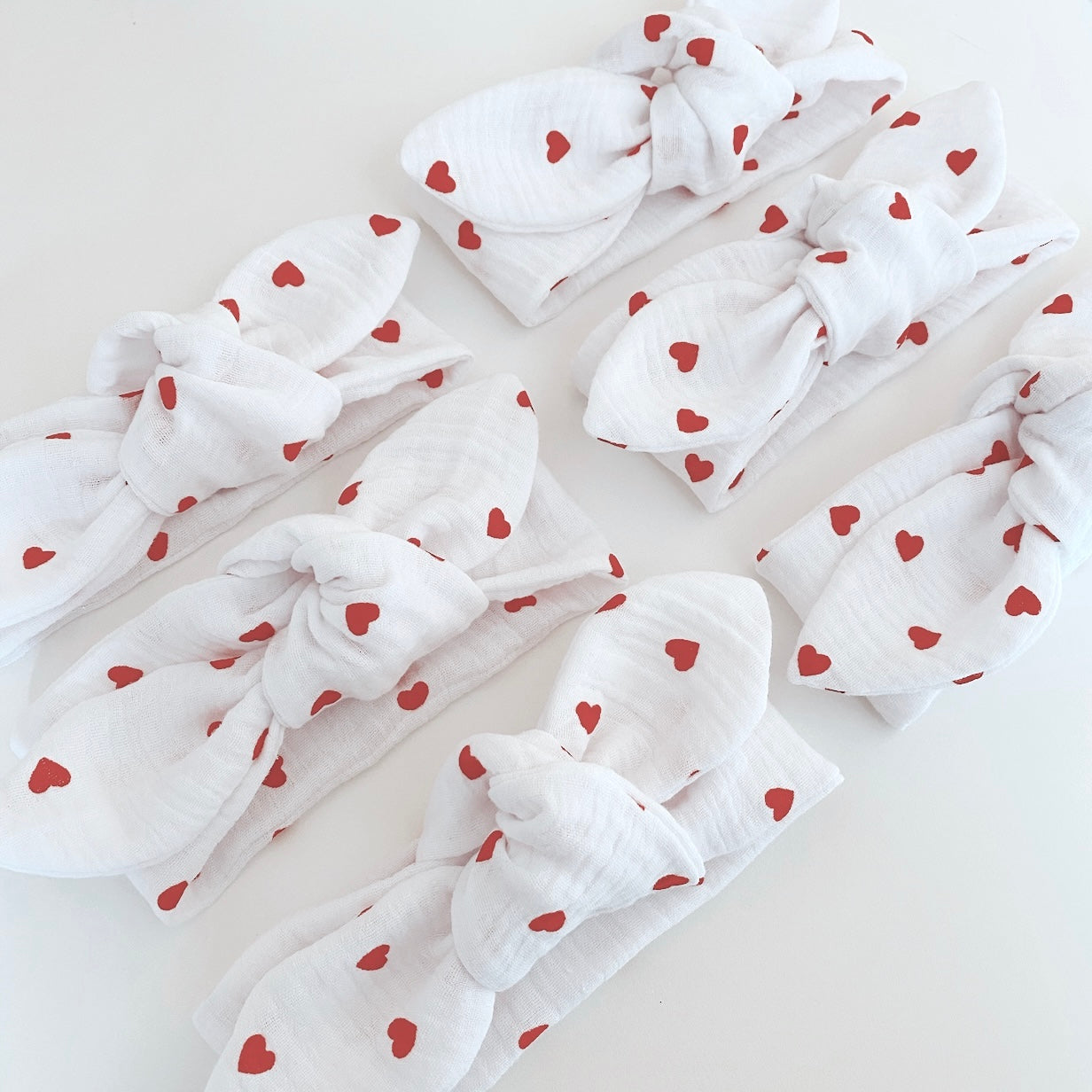 Bandeau bébé - Coeurs rouges